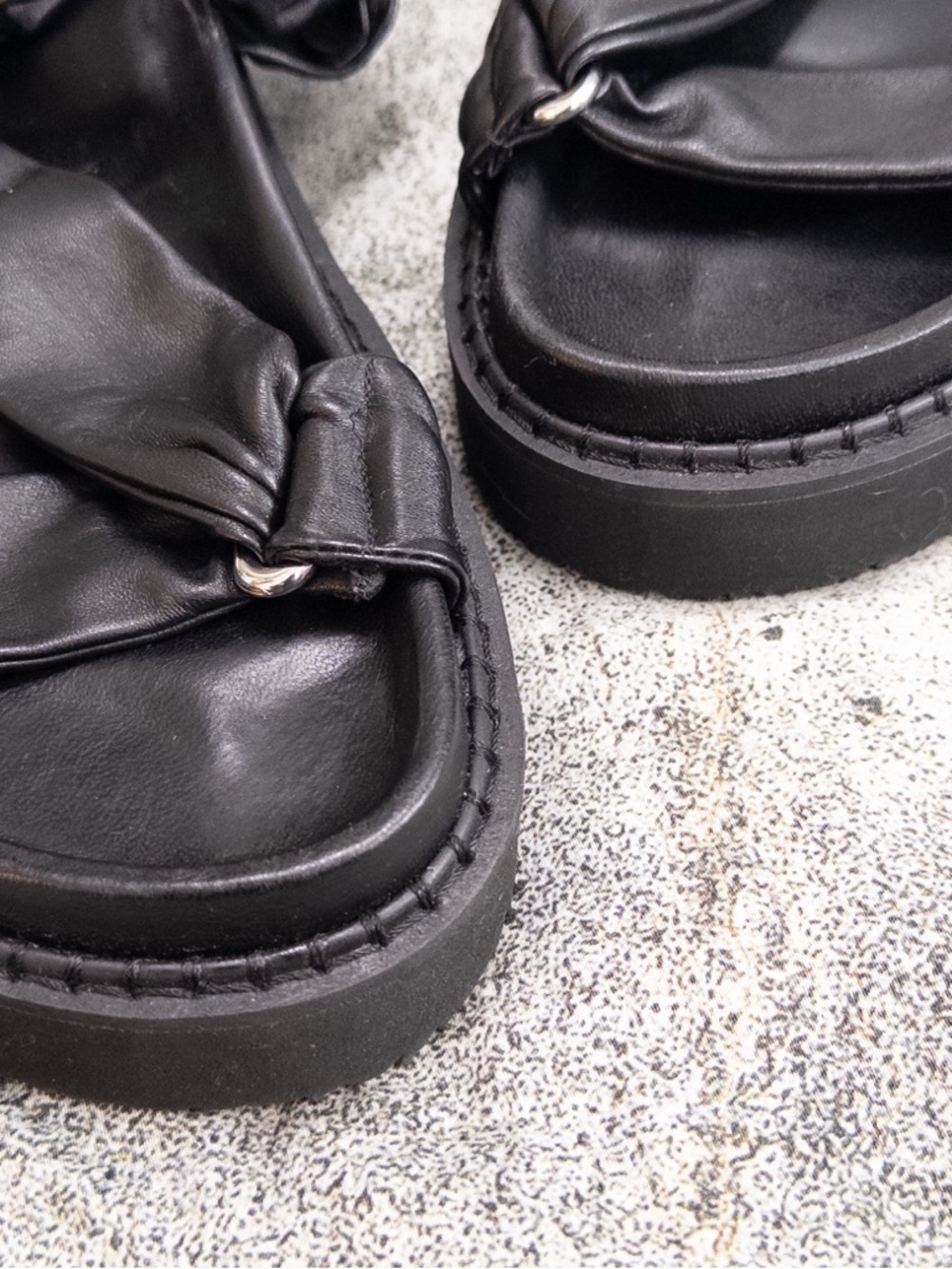 Isabel Marant Naori T-Strap Grip Sandals Black Calf Leather, Size 40, US 10 - Picture 8 of 14